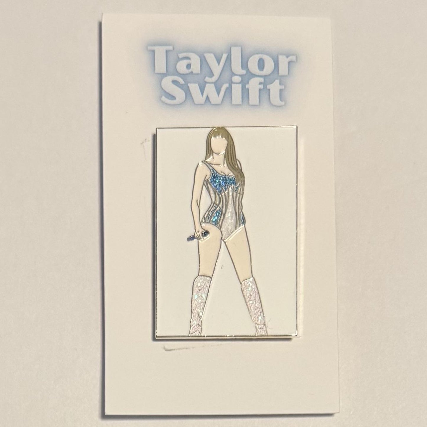 Taylor Swift needle minder