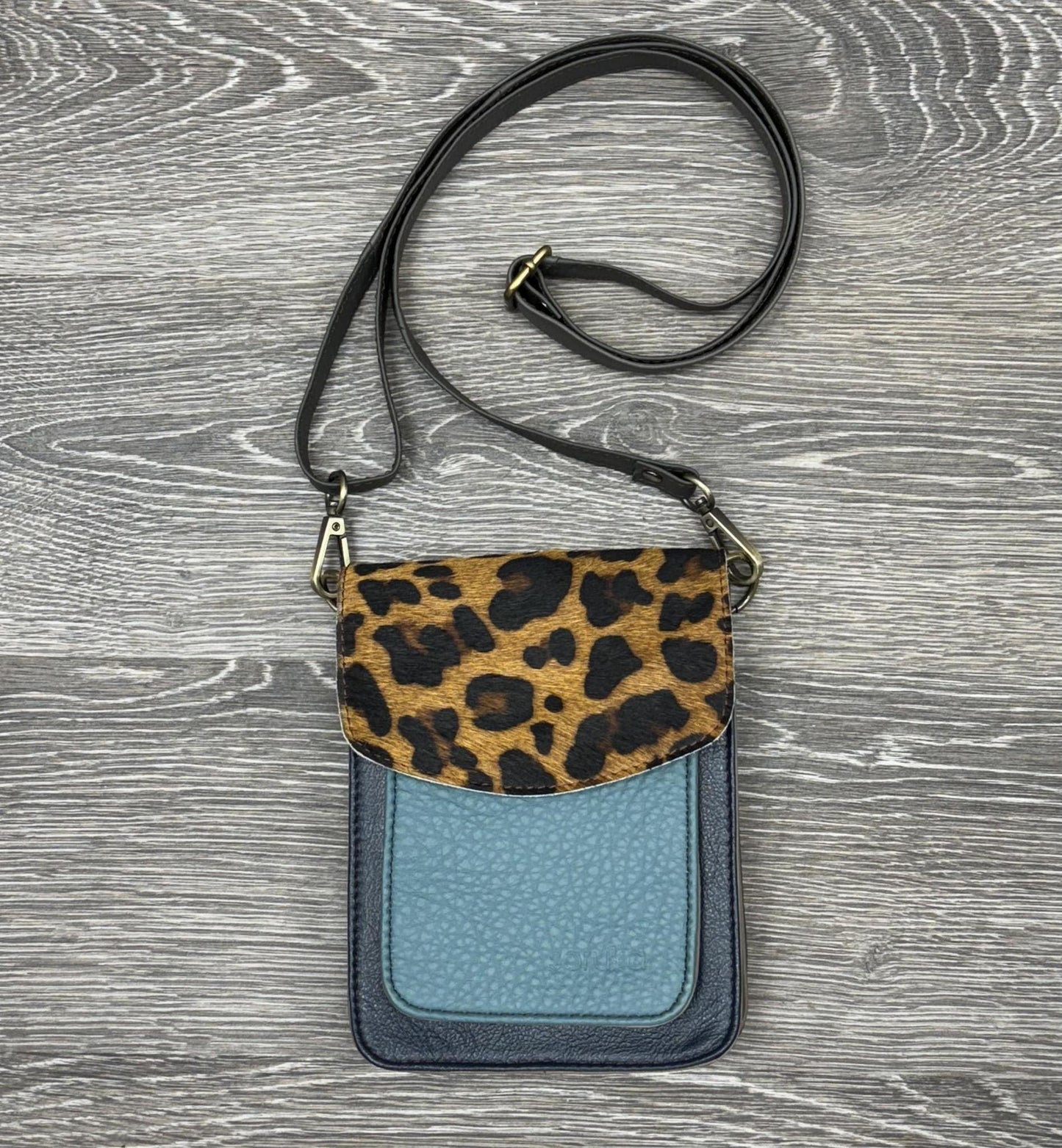 Crossbody Leather Purse (by Sew Much Fun)