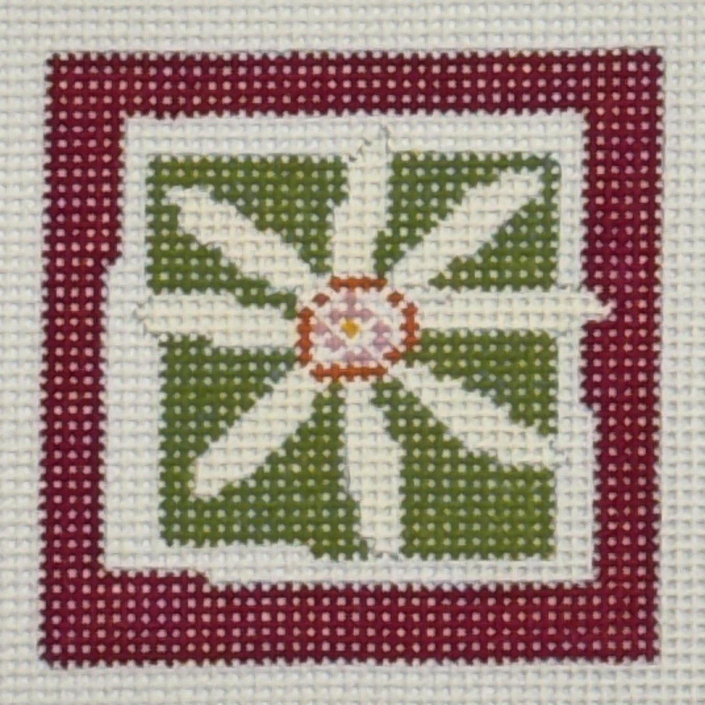 Cream Flower (by Pippin Studio) - P-SM-123