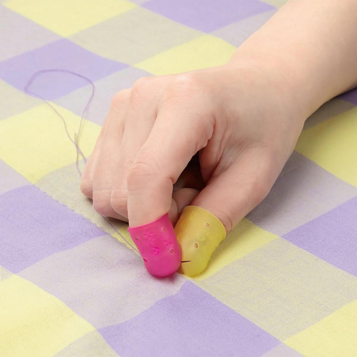 Flexible Rubber Thimble (by Clover)