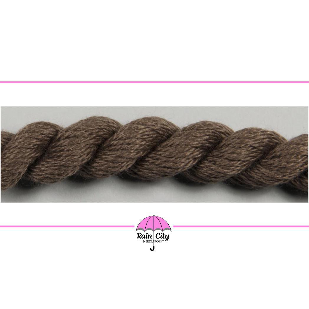 085 Mocha | Silk & Ivory