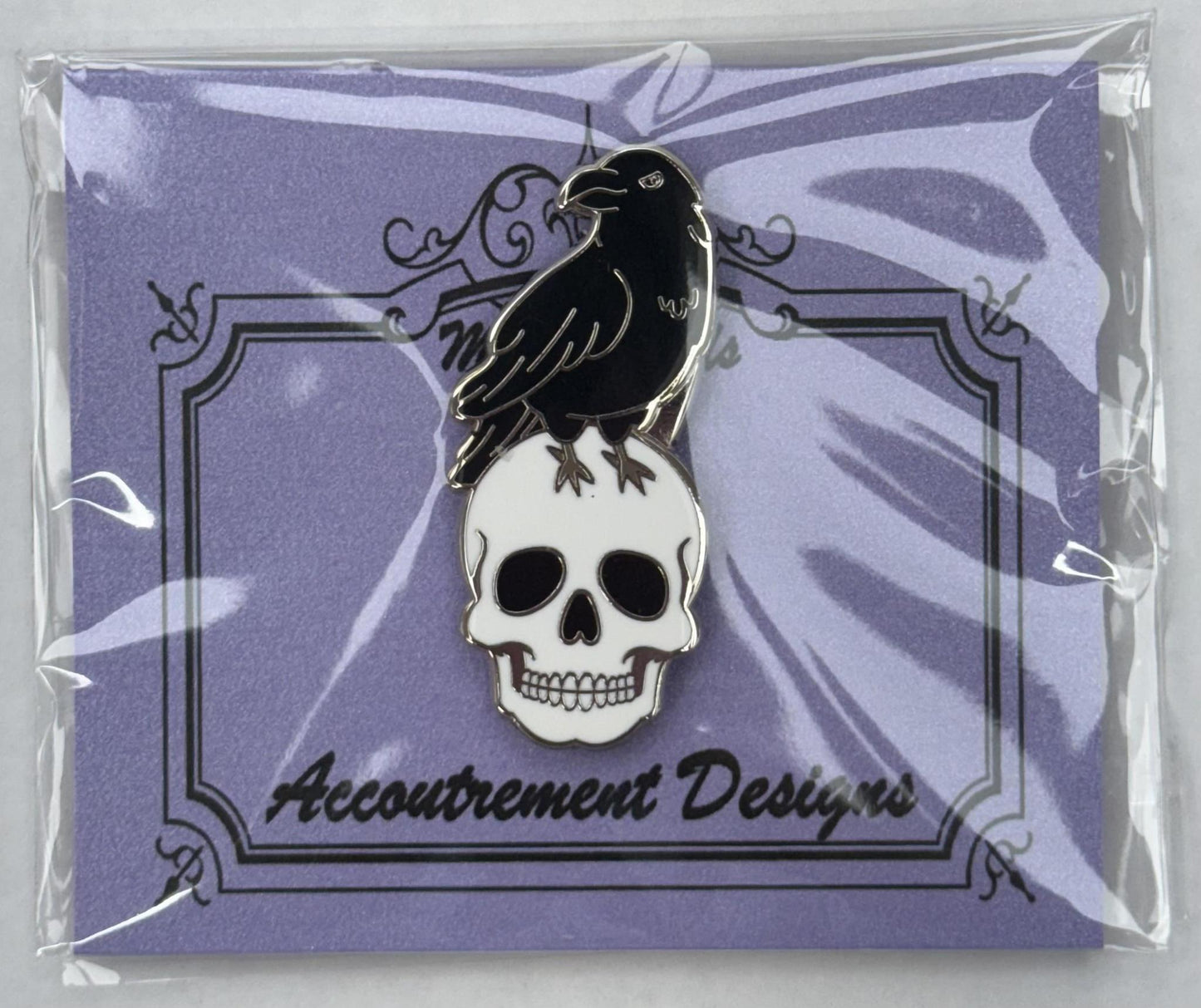 Skull w/ Raven needle minder
