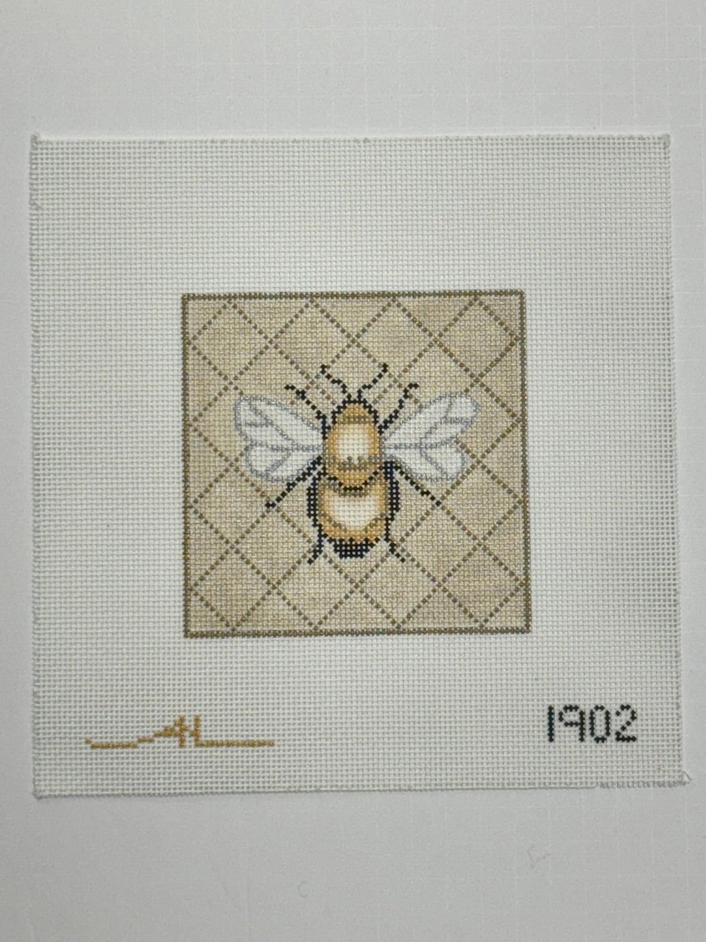 Bee (by VNG) 1902