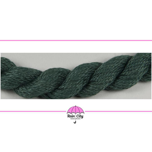 046 Holly | Silk & Ivory