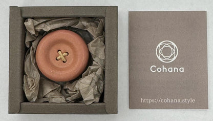 Cohana Shigaraki Ceramic Button Magnet/Needle Rest