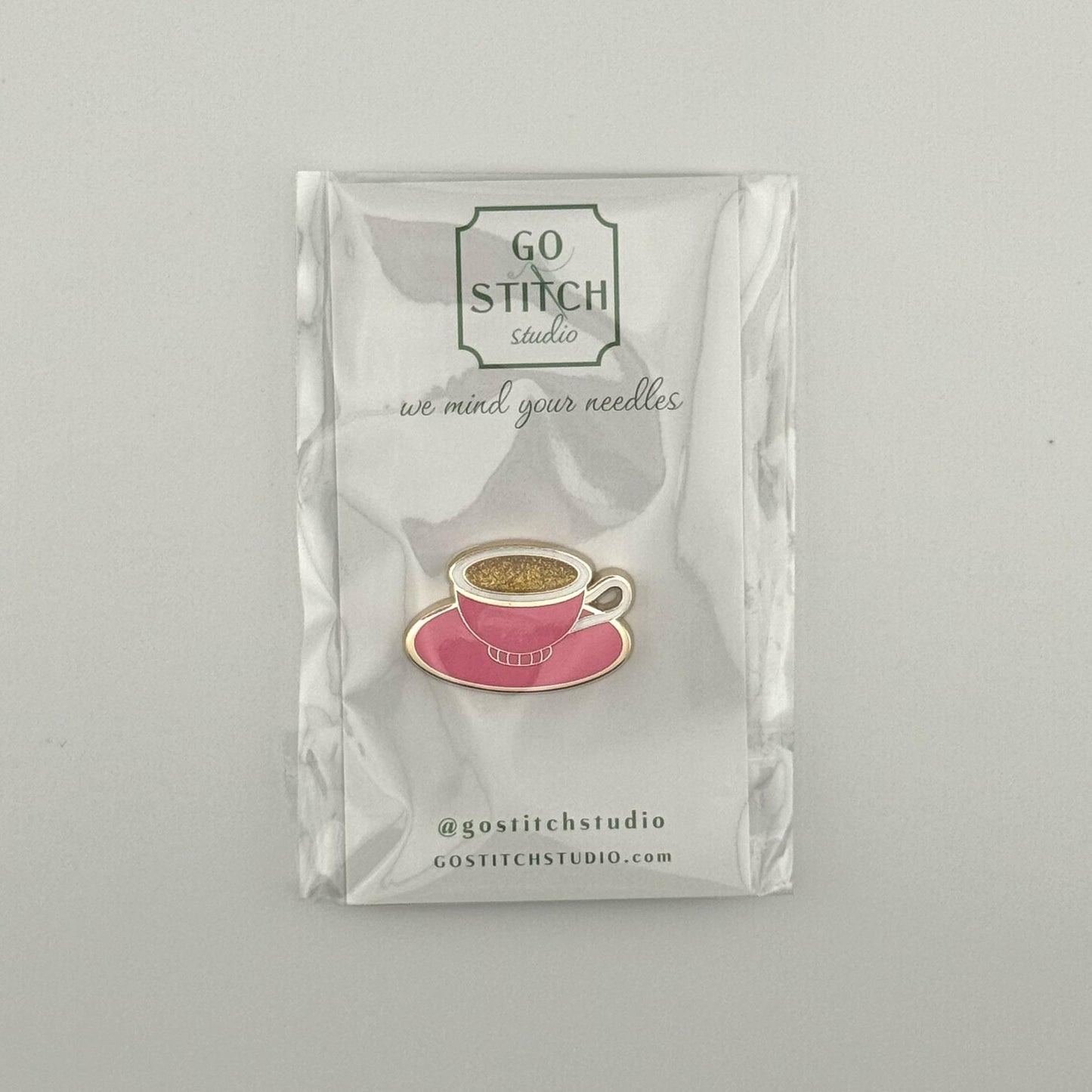 Tea Cup Hot Pink Needle Minder