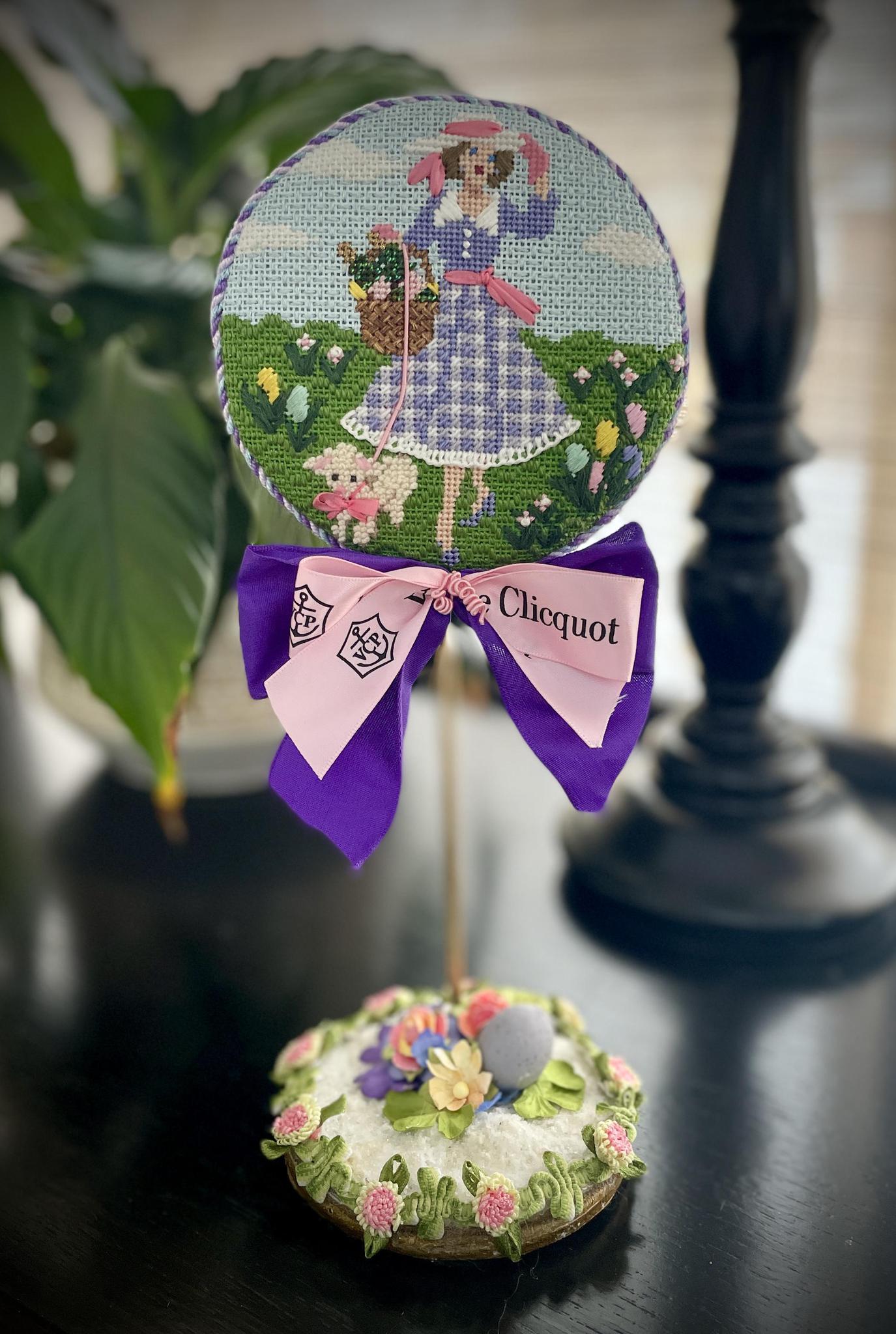 Betty Loves Easter (by The Gingham Stitchery)  KDS-59
