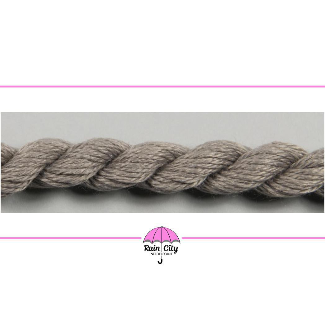 026 Mudstone | Silk & Ivory