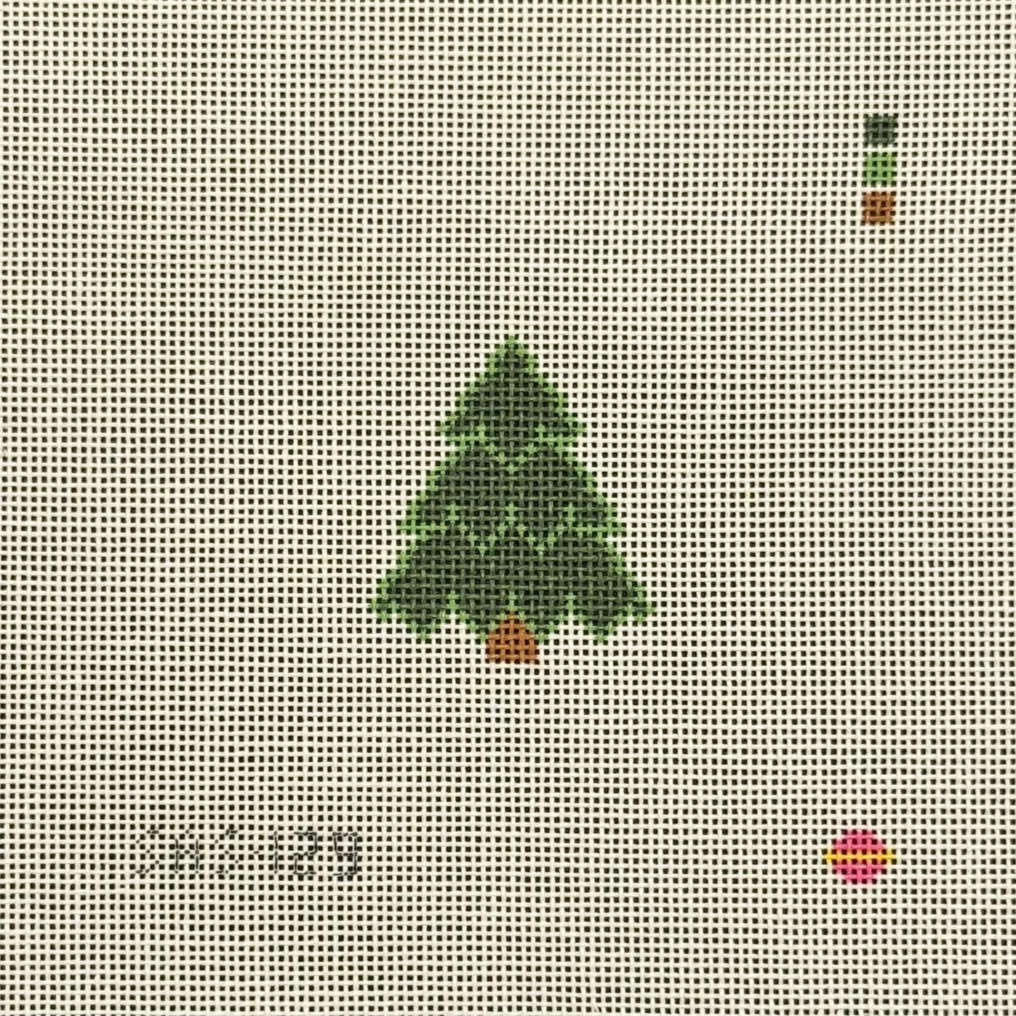 Tiny Tree 18 (by Saturnalia Stitching)