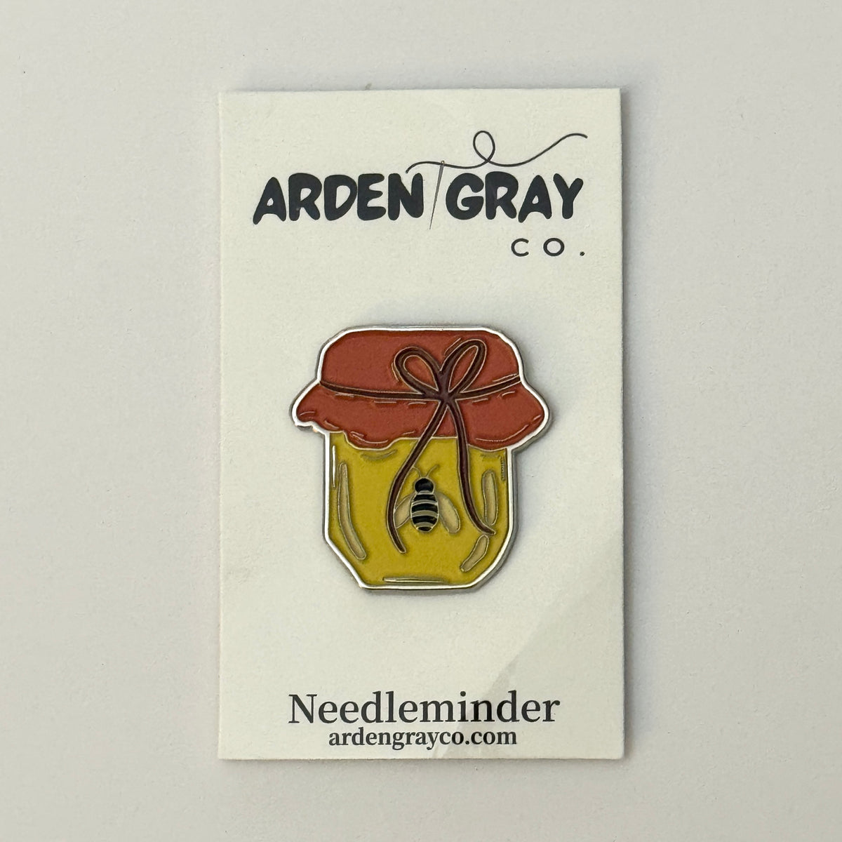 Honey Pot Needle Minder