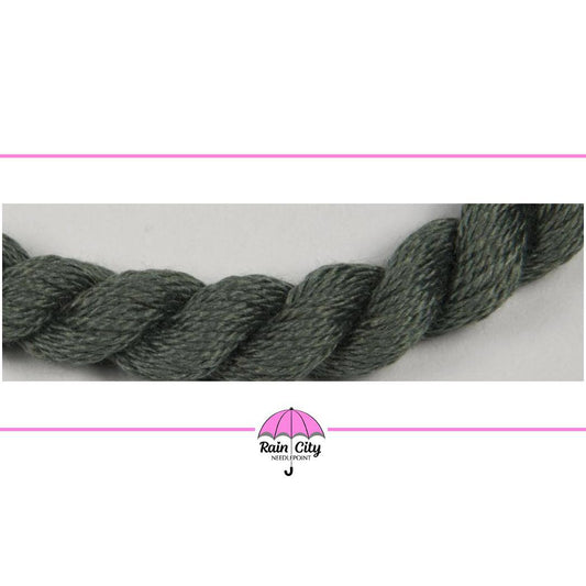 062 Spinach | Silk & Ivory