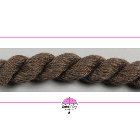 085 Mocha | Silk & Ivory