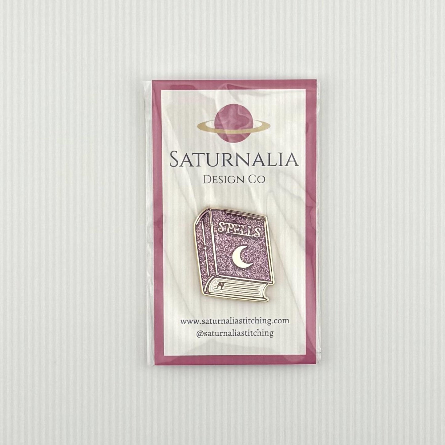 Spellbook Needle Minder