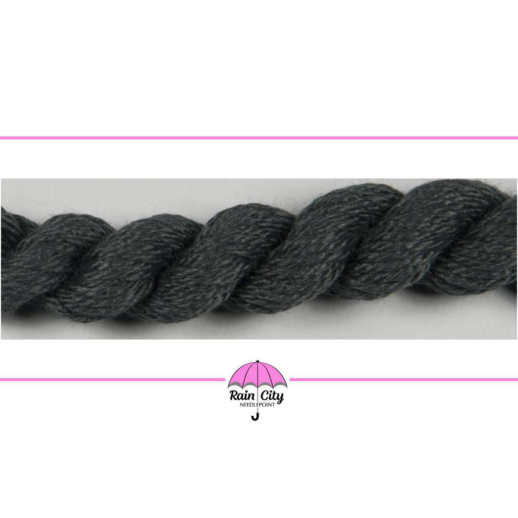 040 Caviar | Silk & Ivory