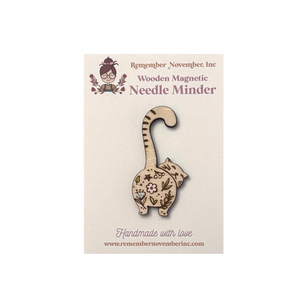 Wooden Cat Butt needle minder